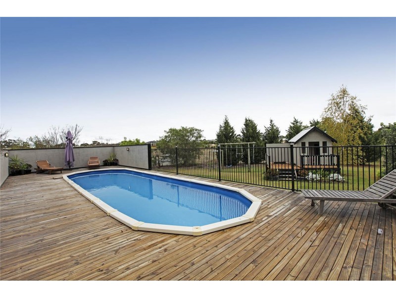 50 Osterlund Court, Lara VIC 3212
