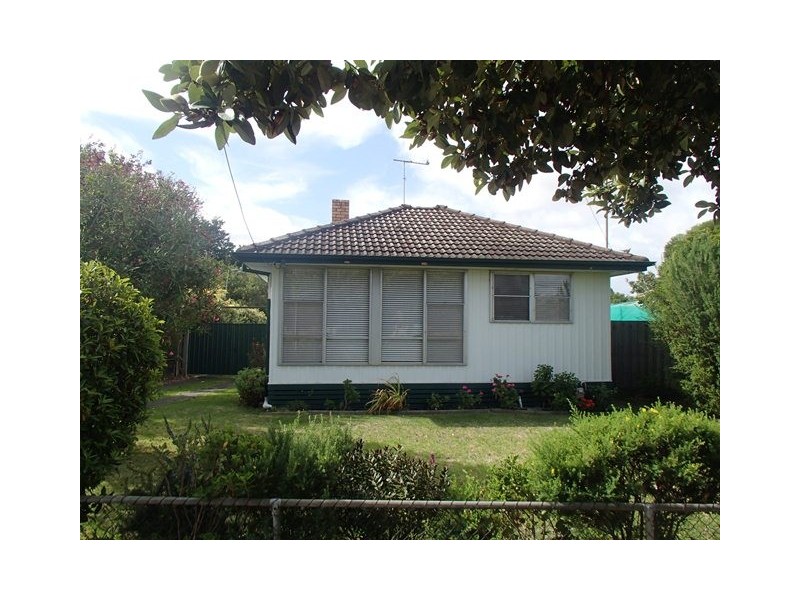 18 Vermont Avenue, Corio VIC 3214