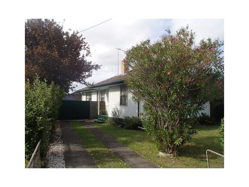 18 Vermont Avenue, Corio VIC 3214