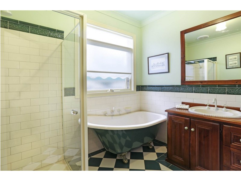 3 Bernard Court, Lara VIC 3212