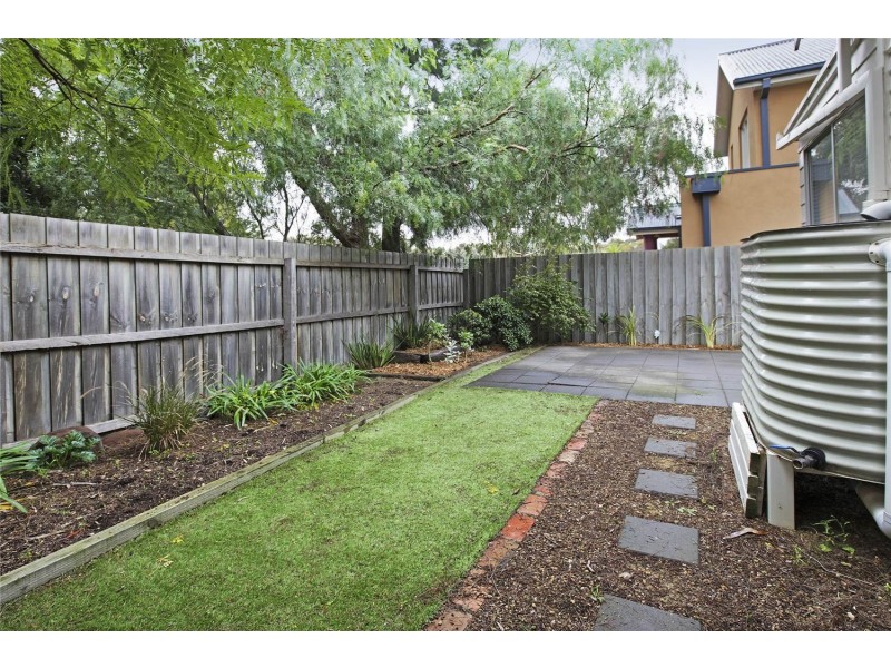 10 Fisher Street, Lara VIC 3212