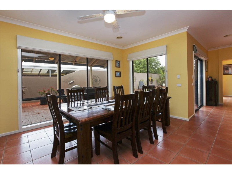 10 Oak Court, Lara VIC 3212