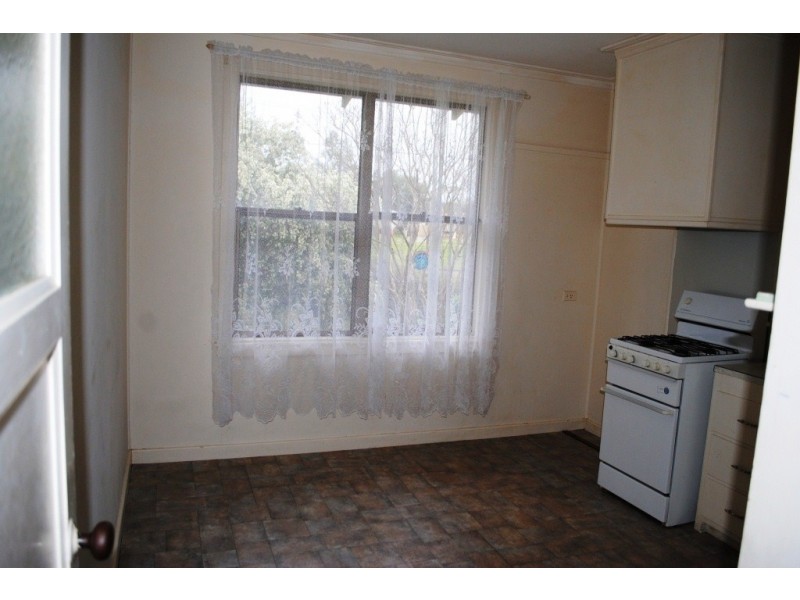102 Robin Avenue, Norlane VIC 3214