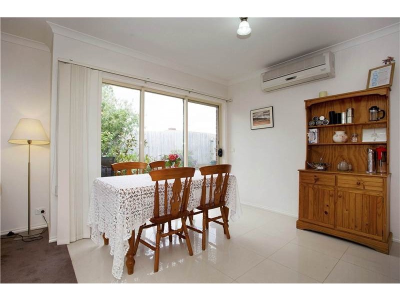 2/2 Young Street, Lara VIC 3212