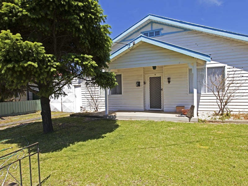 4 Myrtle Grove, North Shore VIC 3214