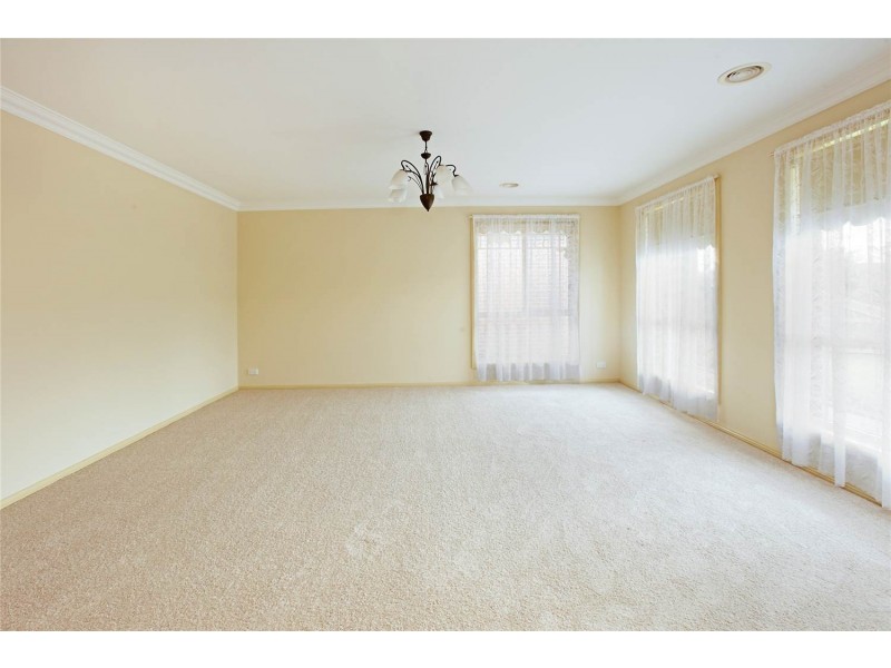 19 Brownlow Court, Lara VIC 3212