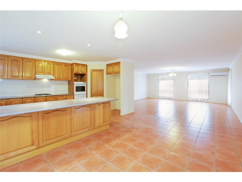 19 Brownlow Court, Lara VIC 3212