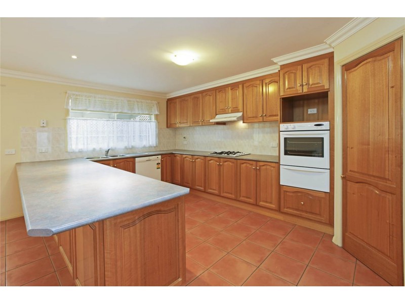 19 Brownlow Court, Lara VIC 3212