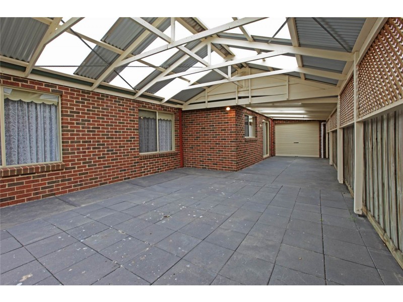 19 Brownlow Court, Lara VIC 3212