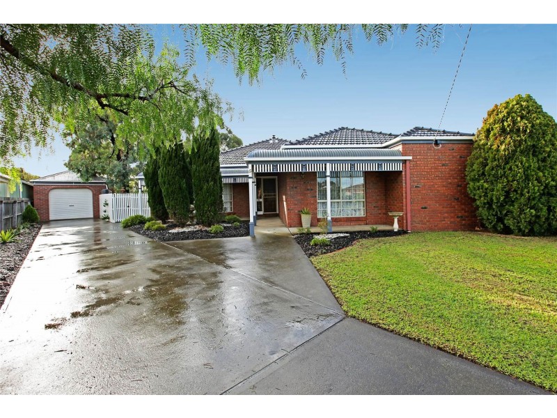 5 Newcomen Court, Lara VIC 3212