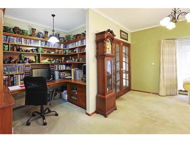 5 Newcomen Court, Lara VIC 3212