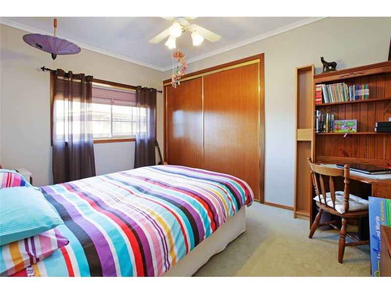 5 Newcomen Court, Lara VIC 3212