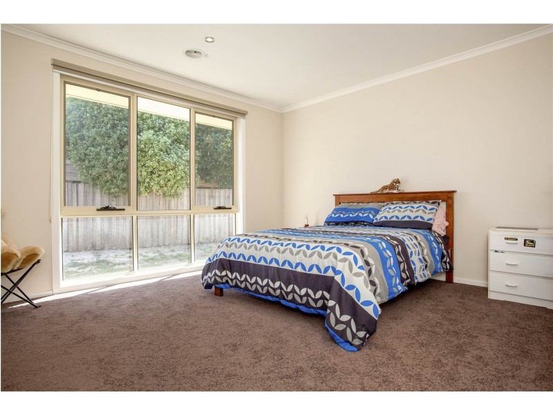 2/26 Benjamin Drive, Lara VIC 3212