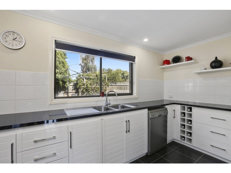 6 Currawong Court, Lara VIC 3212