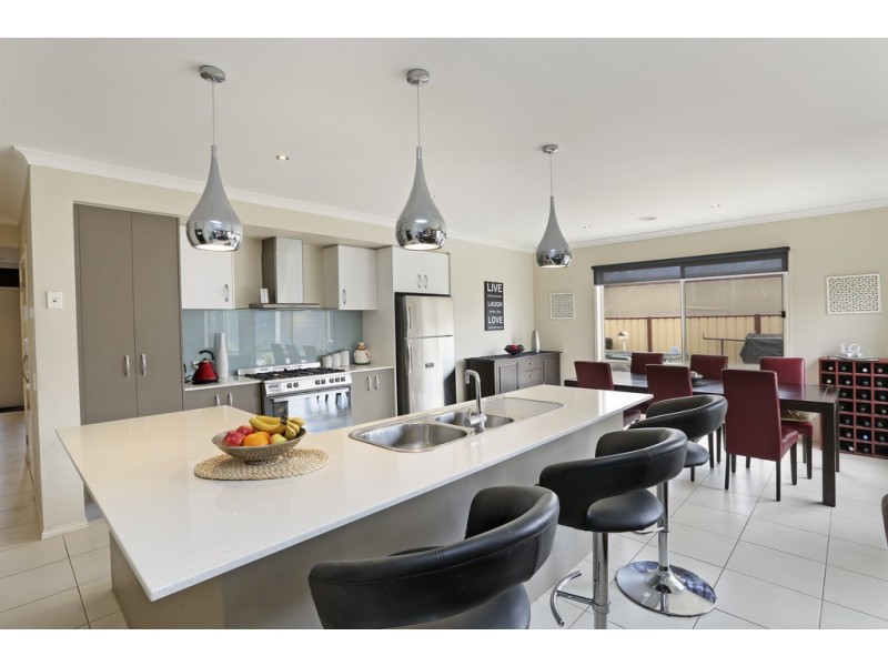 11 Agathea Close, Corio VIC 3214