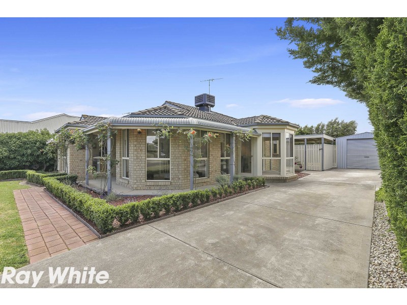 11 Sherwood Grove, Lara VIC 3212