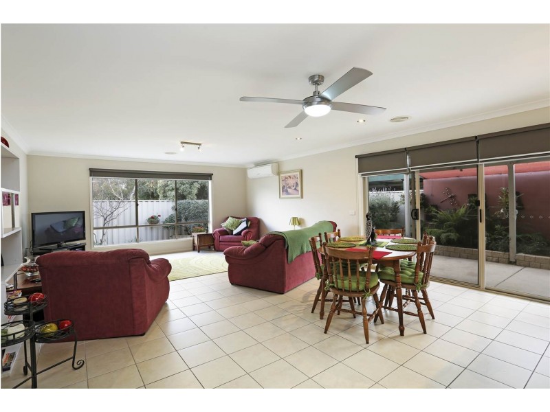 48 Young Street, Lara VIC 3212