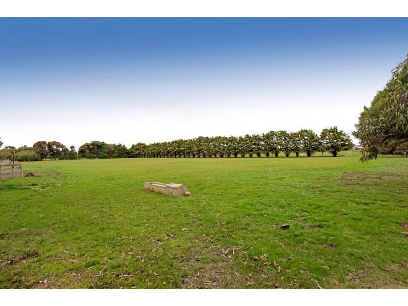 525 Windermere Road, Lara VIC 3212