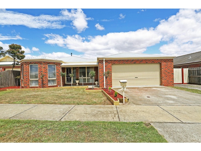 13 Oak Court, Lara VIC 3212