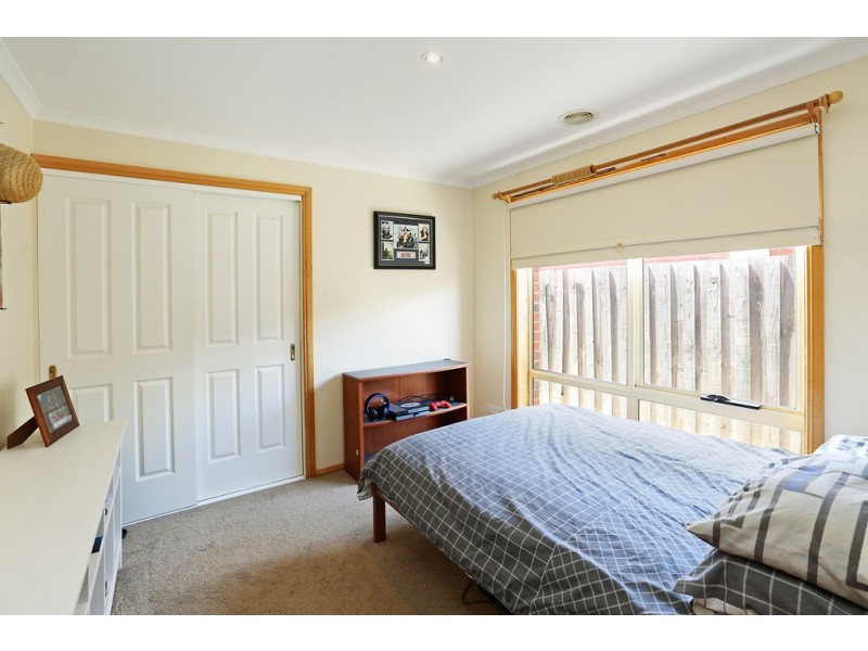 13 Oak Court, Lara VIC 3212