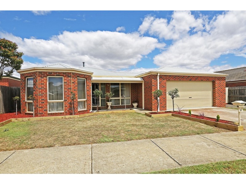13 Oak Court, Lara VIC 3212