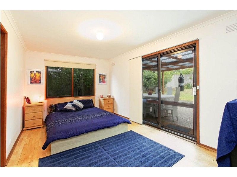 11 Upton Court, Lara VIC 3212