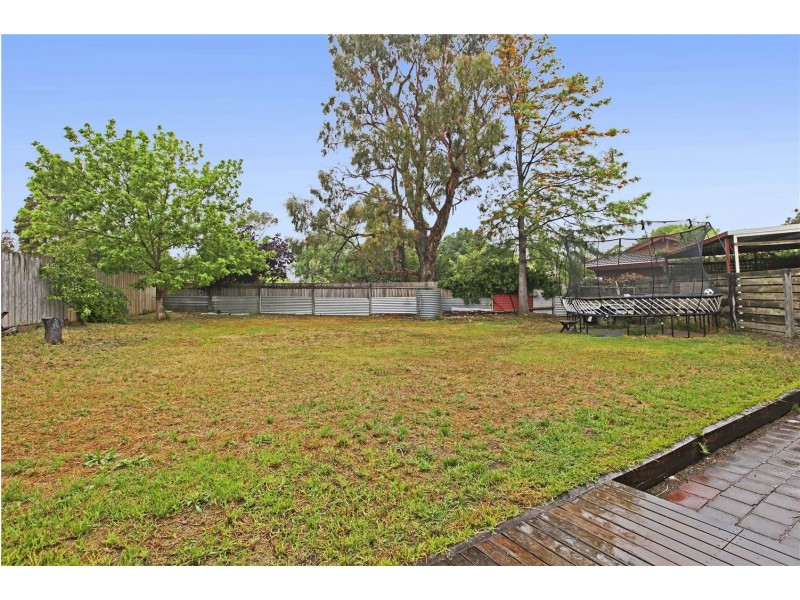 11 Upton Court, Lara VIC 3212