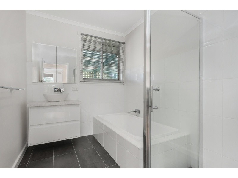 3 Curletts Road, Lara VIC 3212