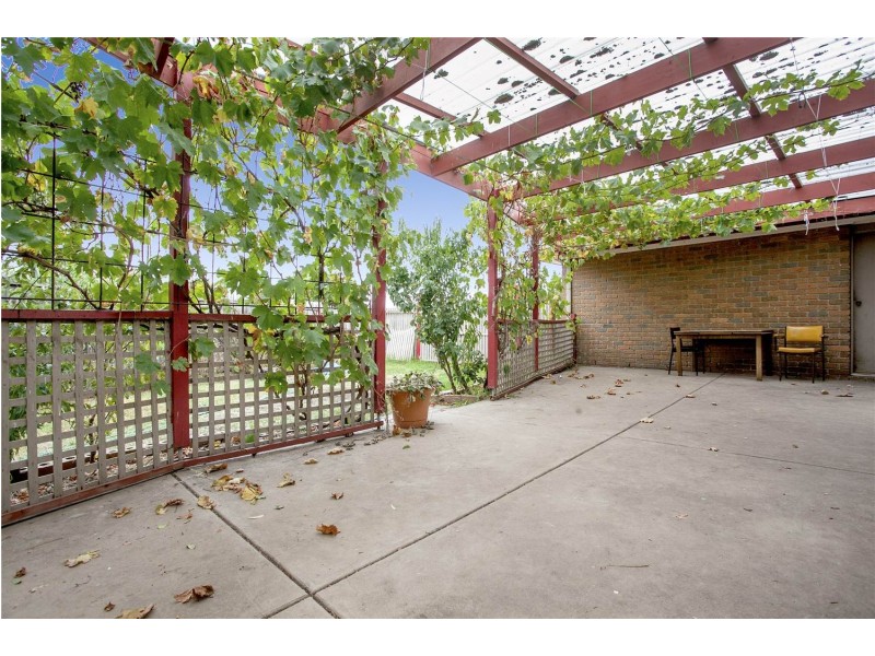 2 Enfield Court, Corio VIC 3214