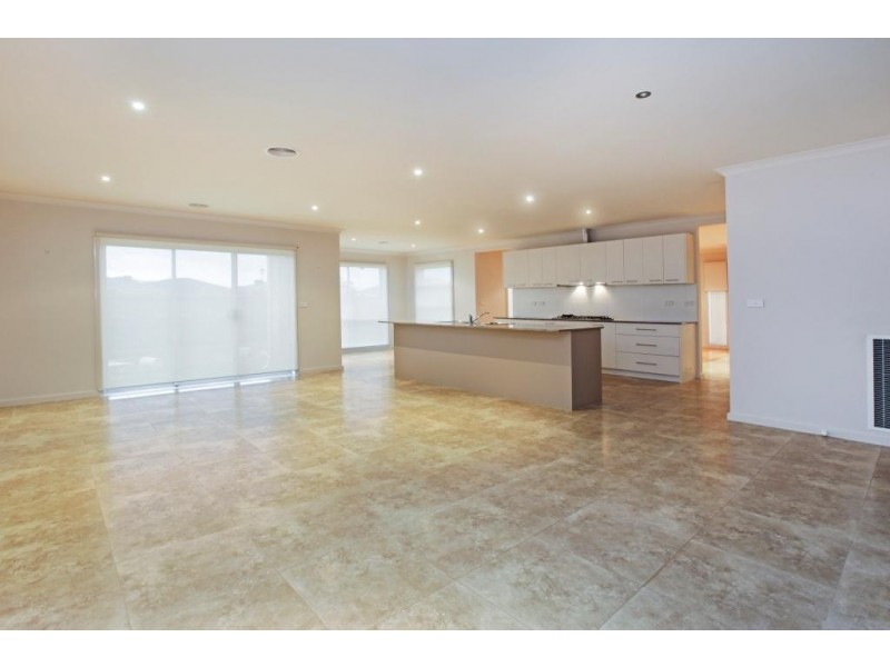 18-20 Moorhen Drive, Lara VIC 3212