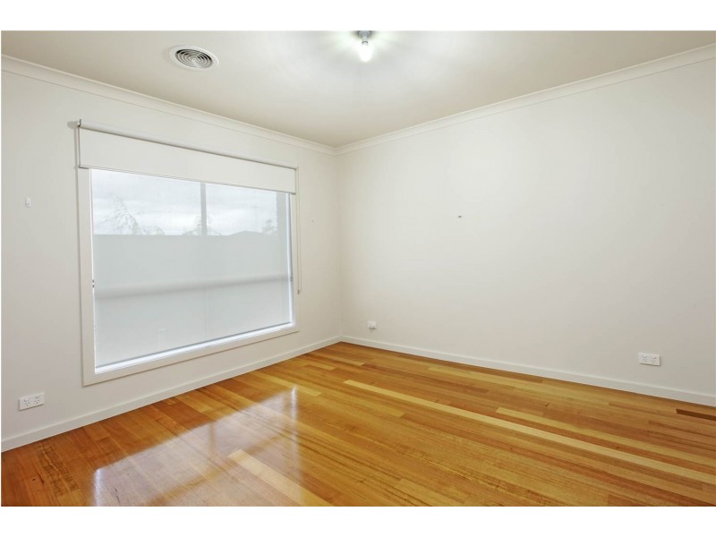 18-20 Moorhen Drive, Lara VIC 3212