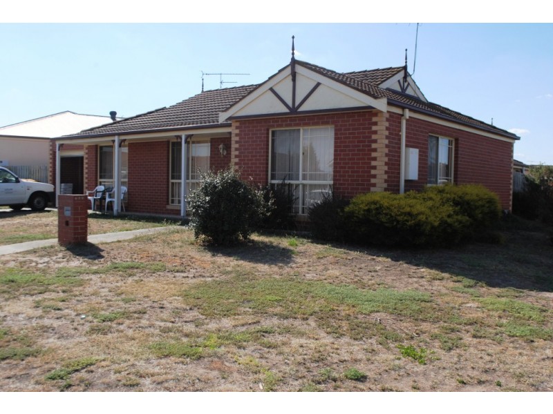 13 Cowan Court, Lovely Banks VIC 3221