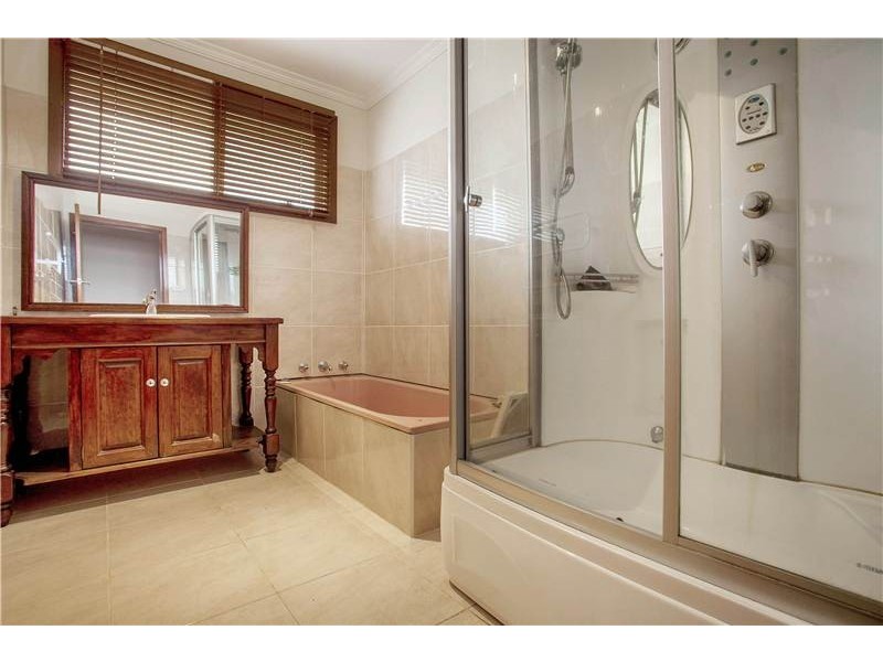 1/18 Curletts Road, Lara VIC 3212