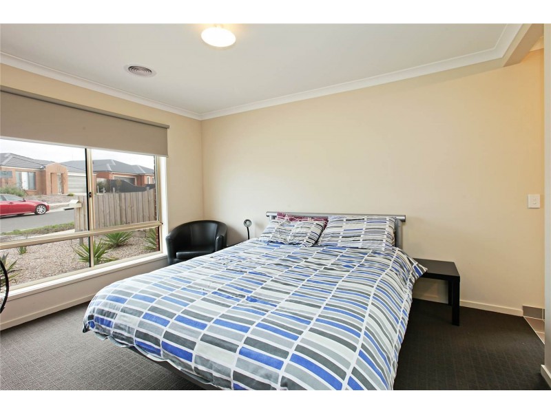 4 Viogner Place, Waurn Ponds VIC 3216