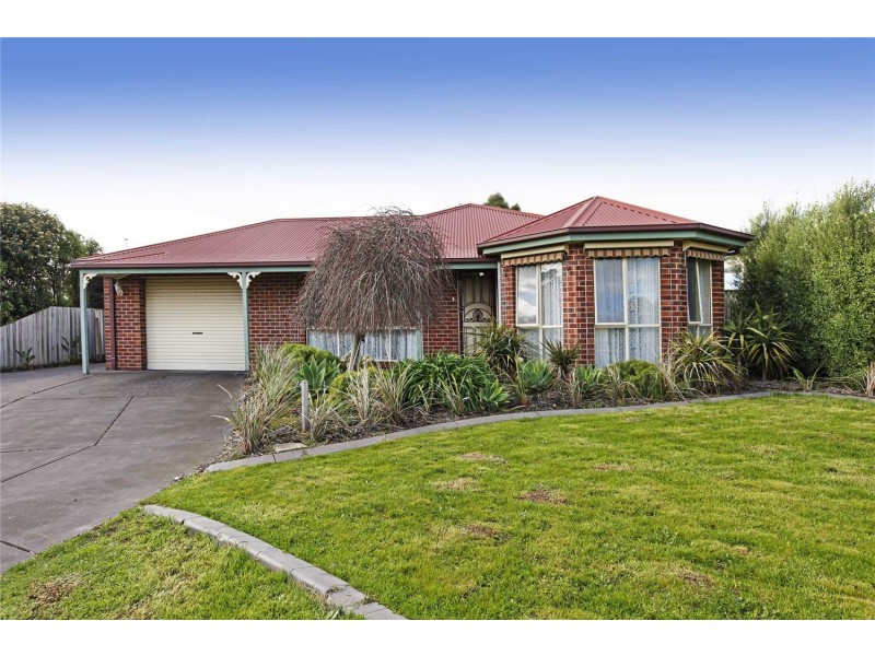 8 Lipson Drive, Lara VIC 3212