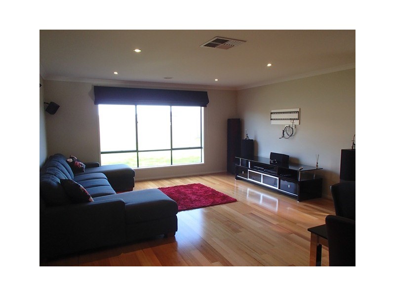 17 Mathieson Place, Lara VIC 3212