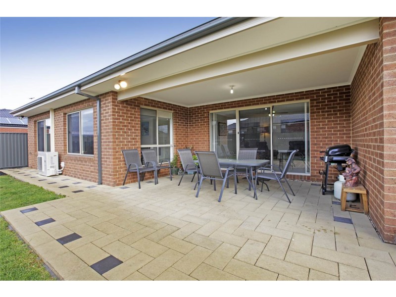 20 Wood Duck Court, Lara VIC 3212