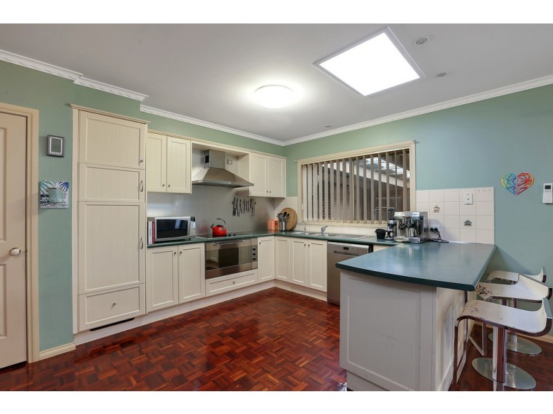 10 Bracknell Court, Lara VIC 3212