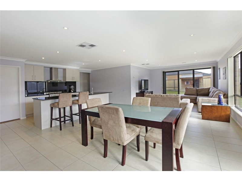 5 Perilla Court, Corio VIC 3214