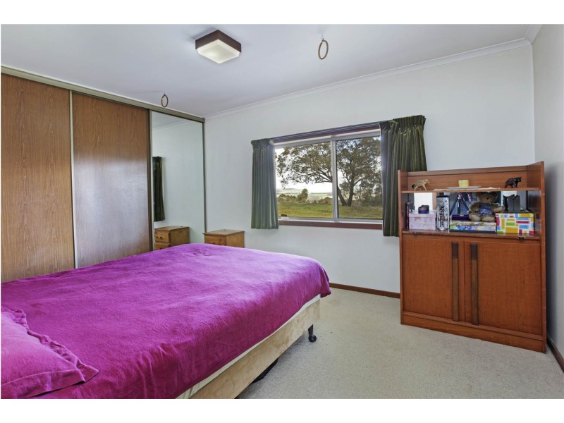 350 Demotts Road, Anakie VIC 3221
