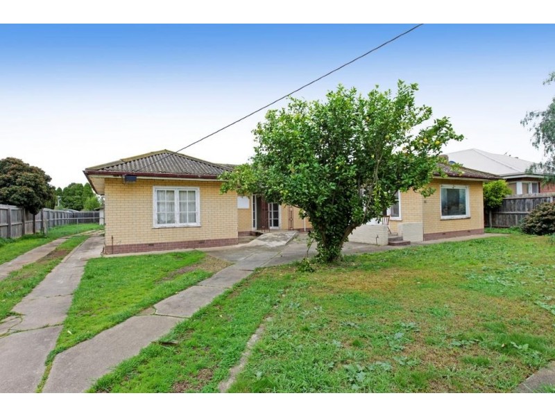 16 Station Lake Road, Lara VIC 3212