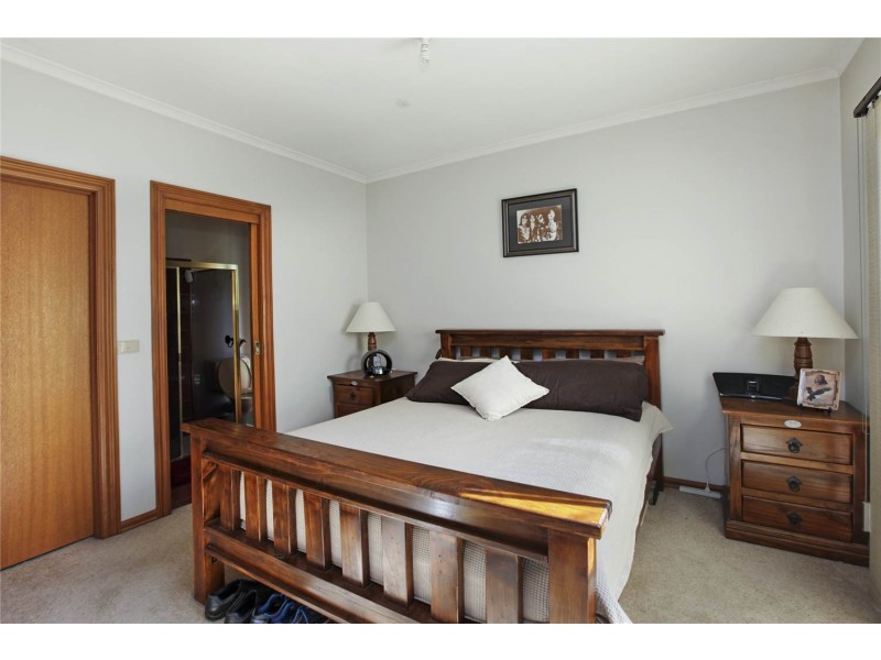 72-74 McClelland Avenue, Lara VIC 3212