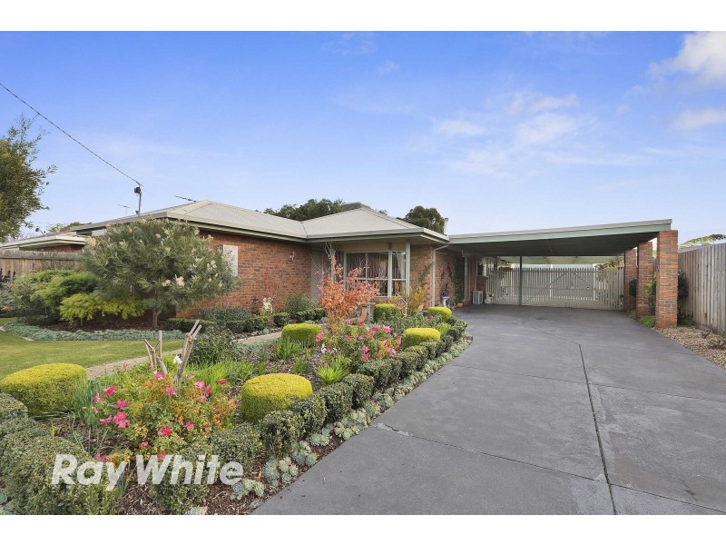 43 Cameron Crescent, Lara VIC 3212