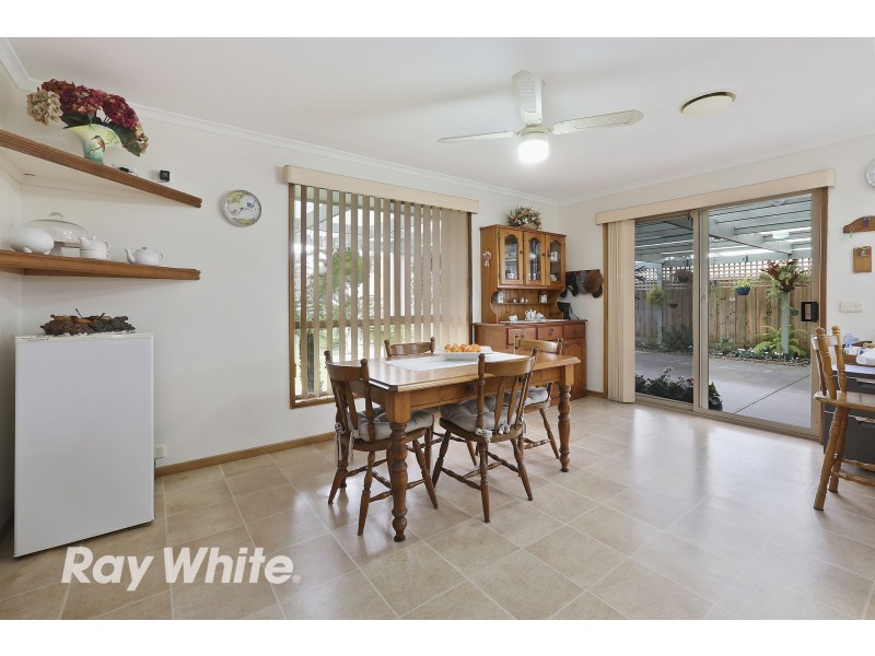 43 Cameron Crescent, Lara VIC 3212