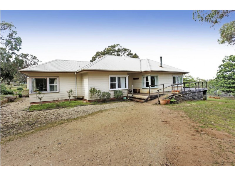 80 Clarkes Road, Anakie VIC 3221