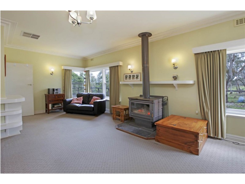 80 Clarkes Road, Anakie VIC 3221