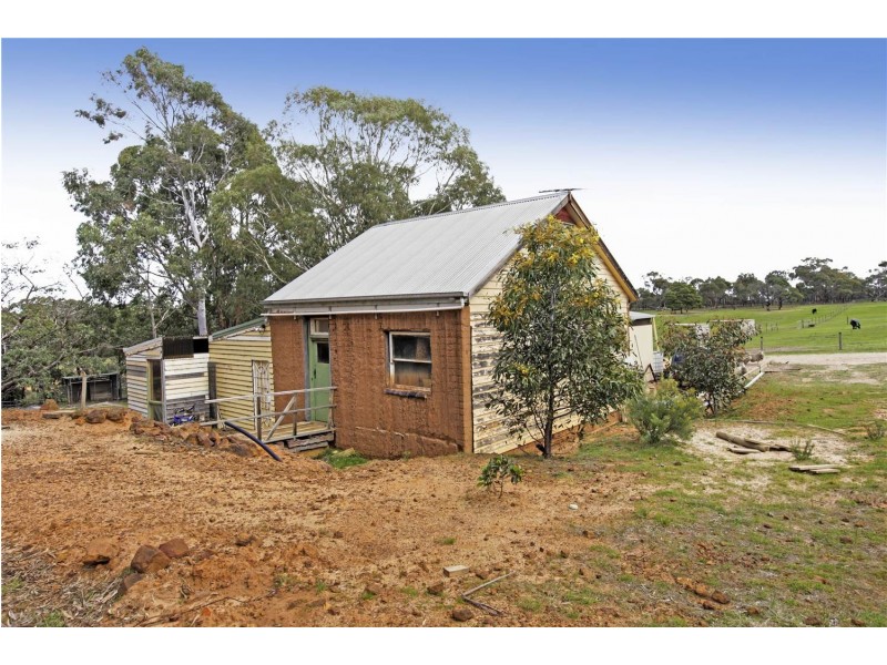 80 Clarkes Road, Anakie VIC 3221