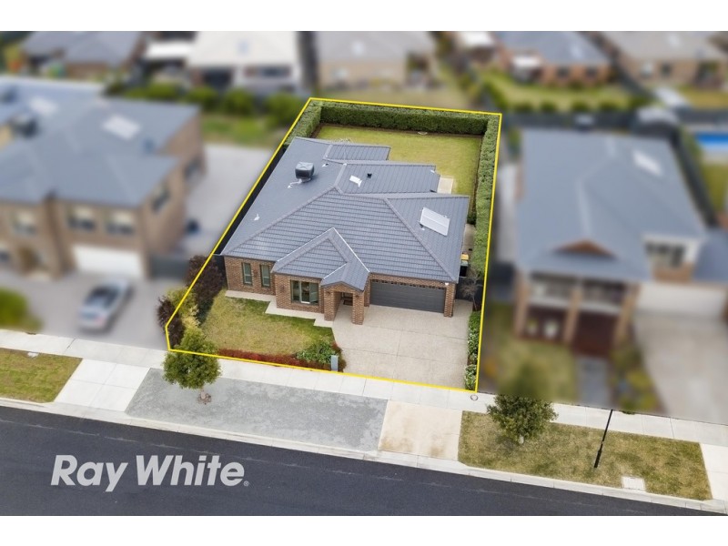 48 Eastlakes Boulevard, Lara VIC 3212