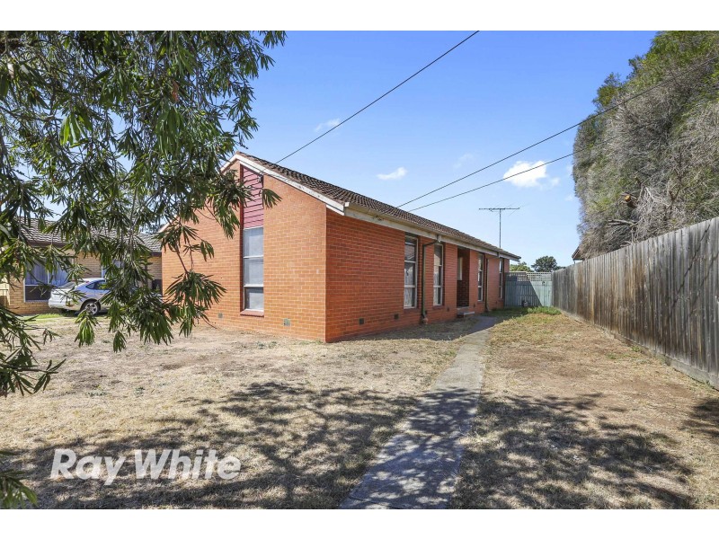 33 Carmarthen Drive, Corio VIC 3214