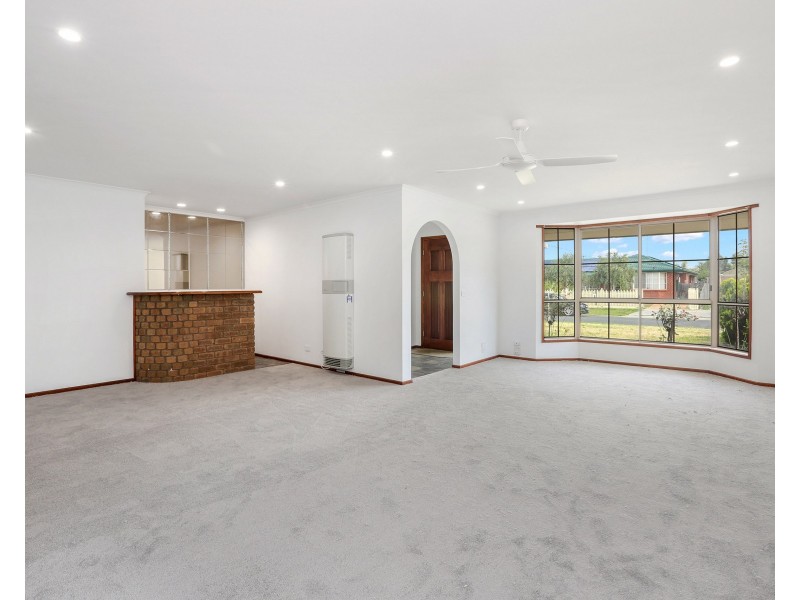 44 Coleraine Crescent, Corio VIC 3214